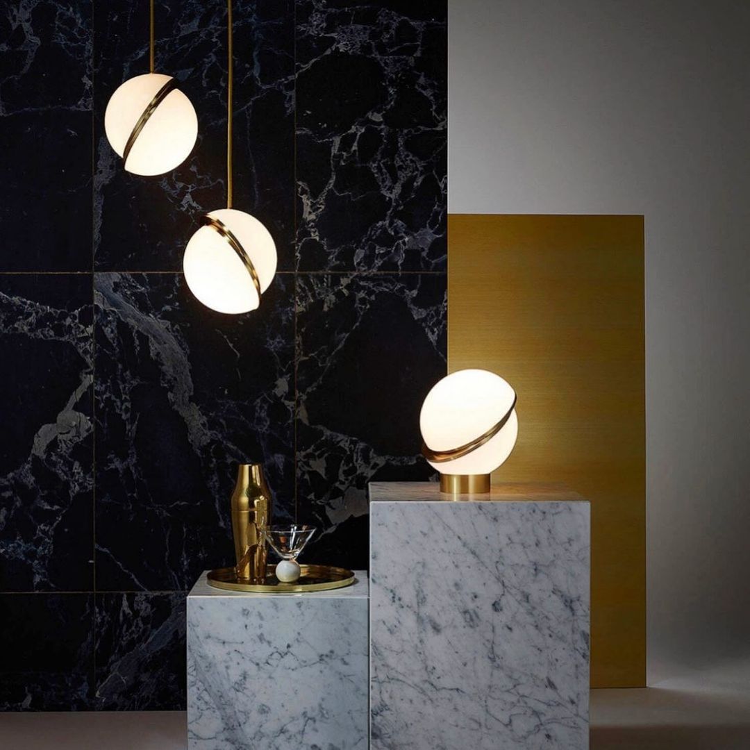 CielCourbe Moon Pendant Light - Luxury Acrylic and Brass