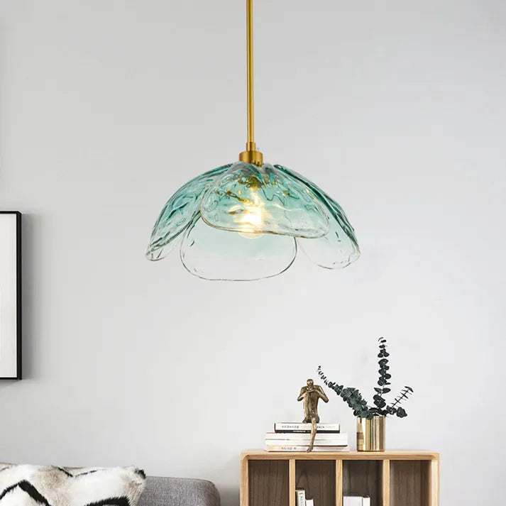 FleurChic - Glass Flower Pendant Lamp for a Warm Ambiance
