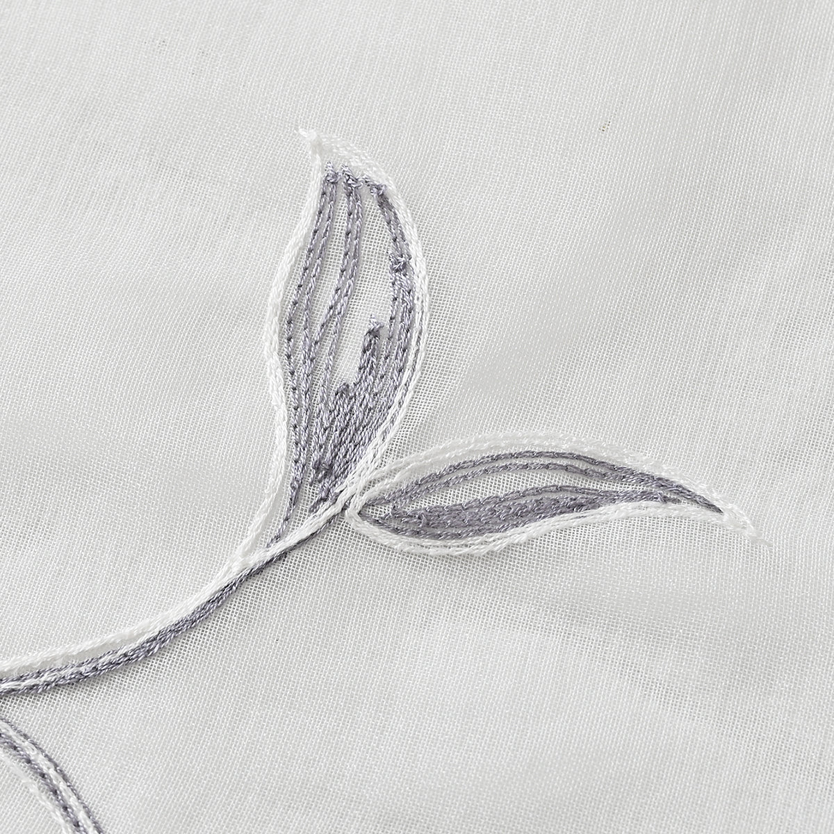 Hulvana - Luxury Blackout Curtains with Floral Print