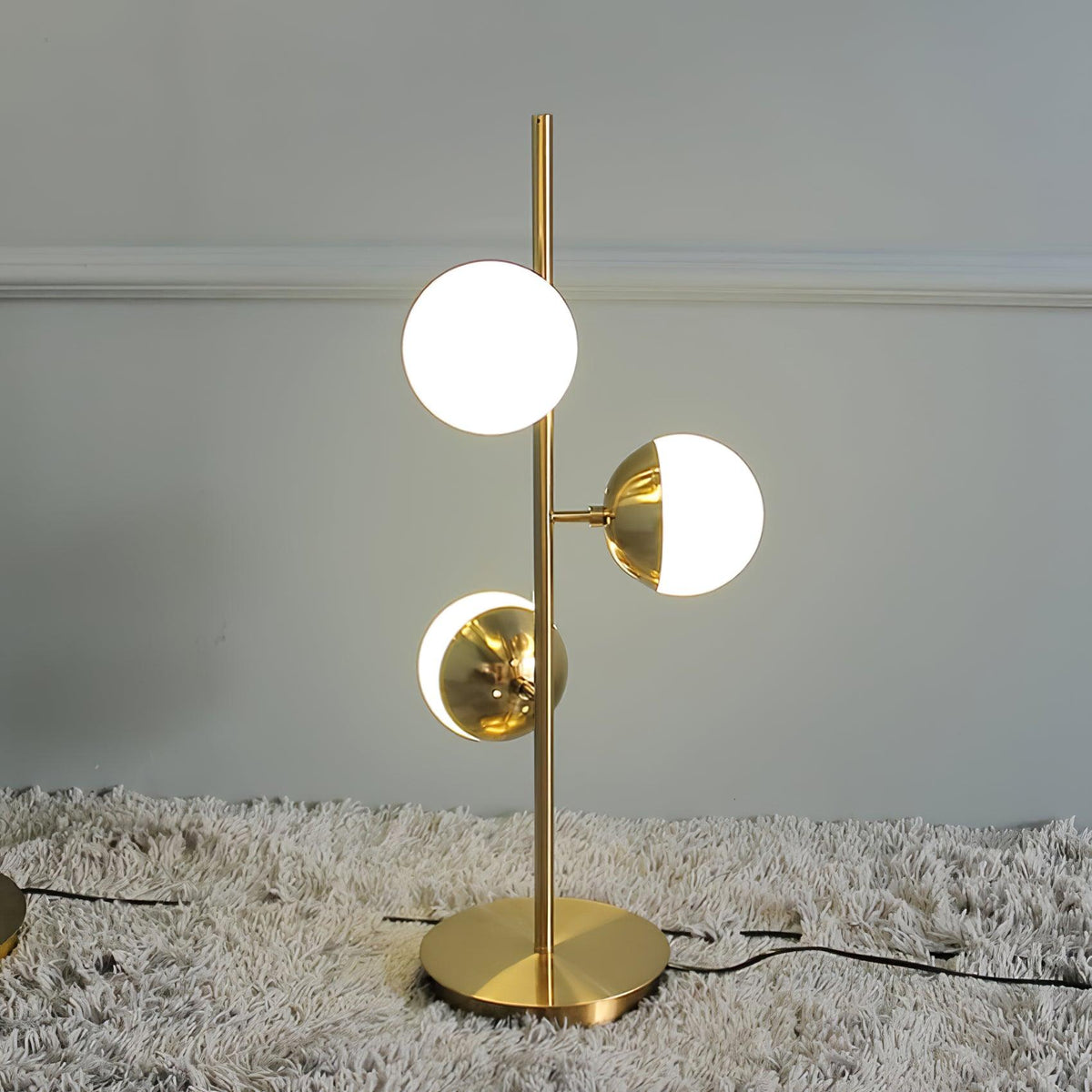 Doppler - Elegant Retro LED Floor Lamp