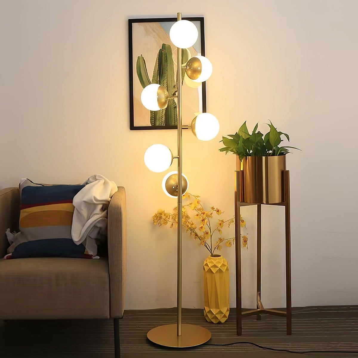 Doppler - Elegant Retro LED Floor Lamp