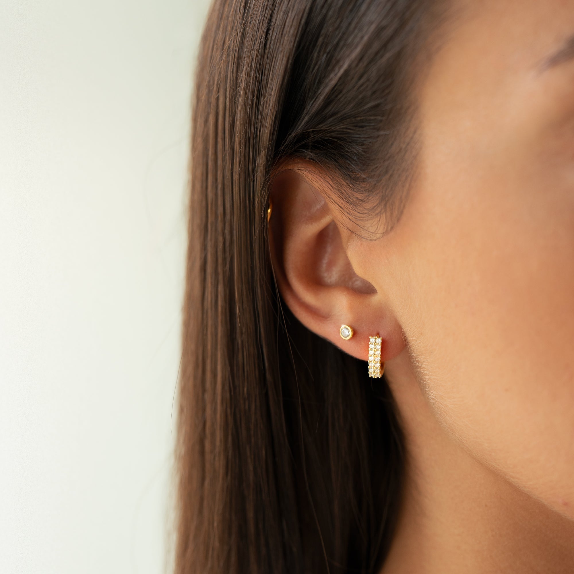 Amira - Compact Zirconia Hoop Earrings in 925 Silver