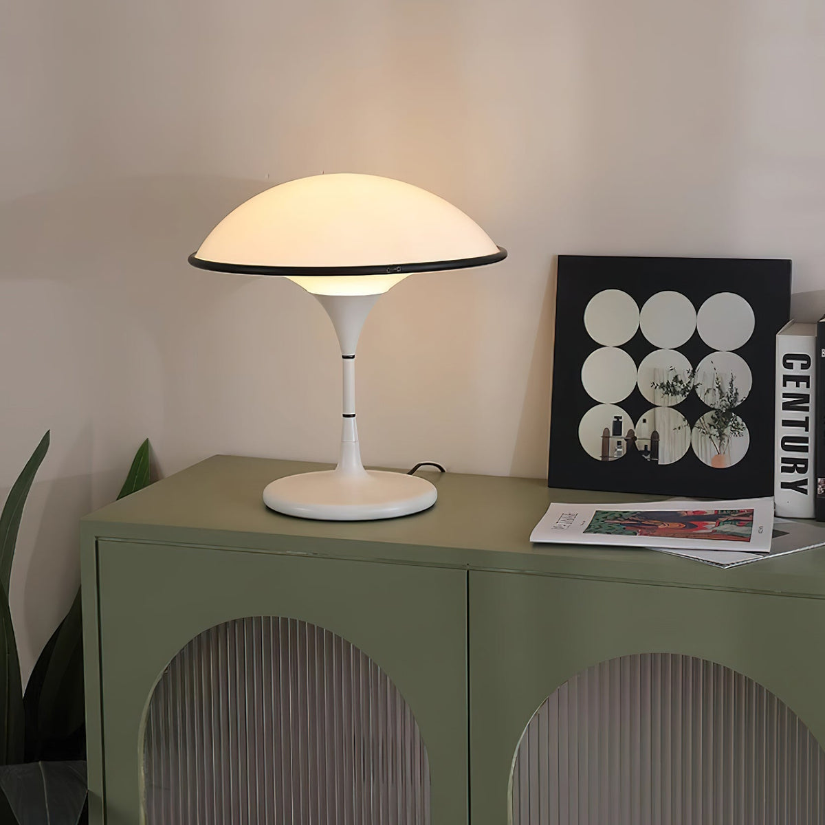 ArtistryGlow Table Lamp - Elegant Warm Ambient Lighting