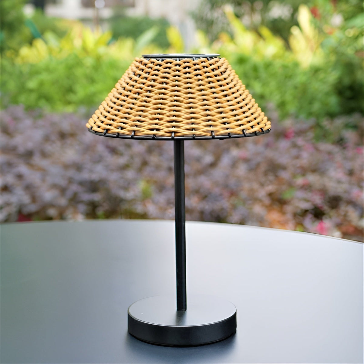 GardenWoven - Woven Solar Table Lamp for Garden and Balcony