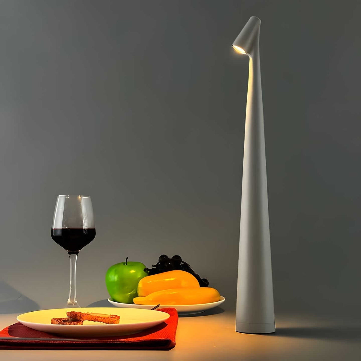 LunaSlim - Elegant Cordless Table Lamp with Adjustable Brightness
