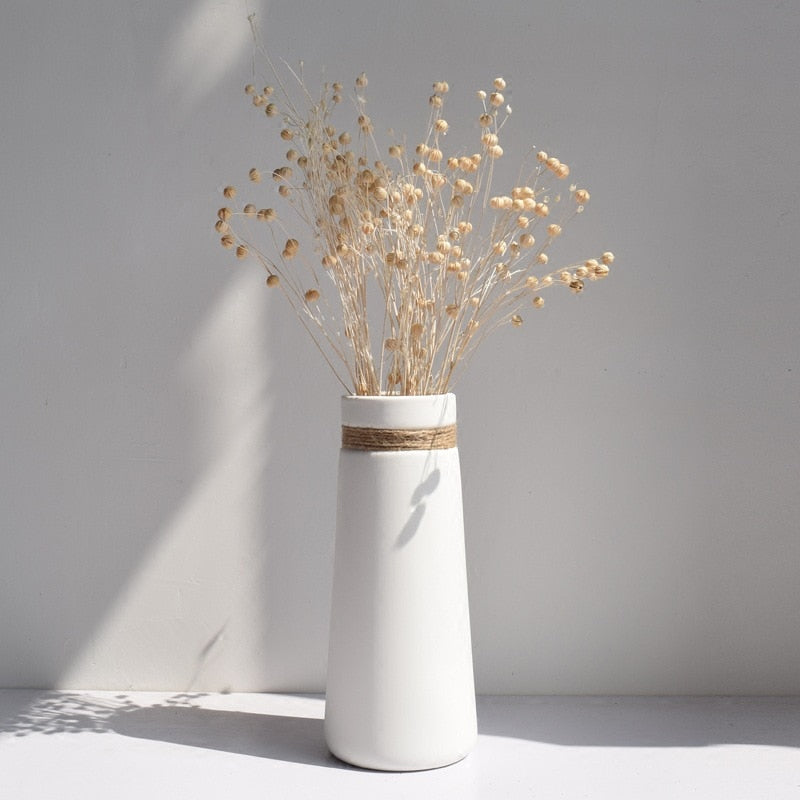 VaseÉlégant - Luxury Ceramic Vase with Jute Accents