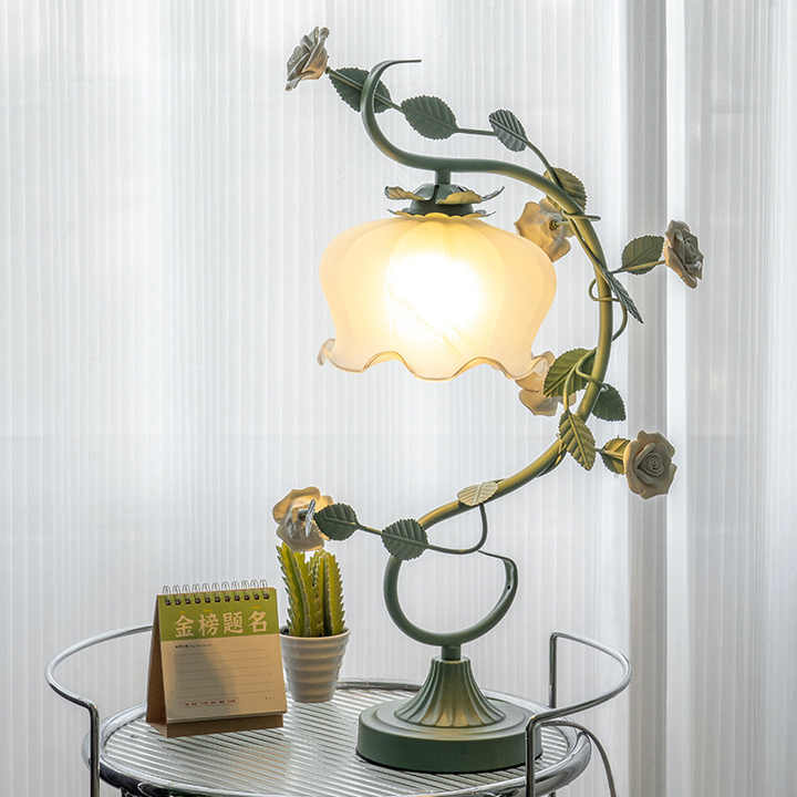 BellaStylish - Rose Lamp for a Romantic, Elegant Ambience