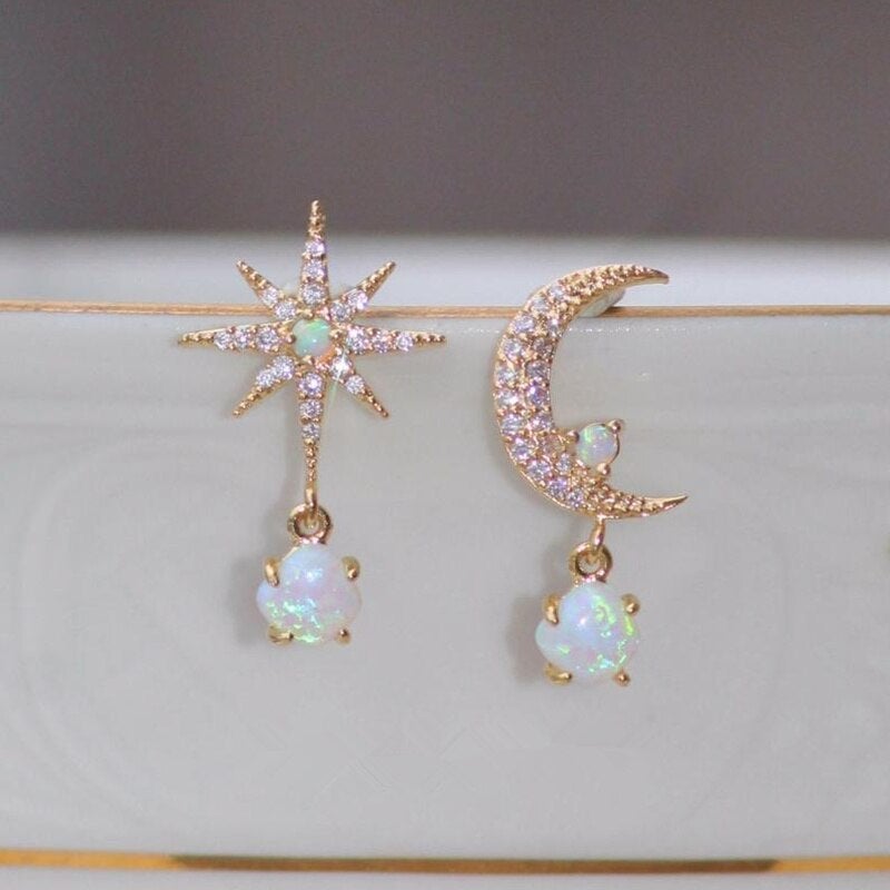 Aurora - Boucles d'oreilles or lune, étoile et opale