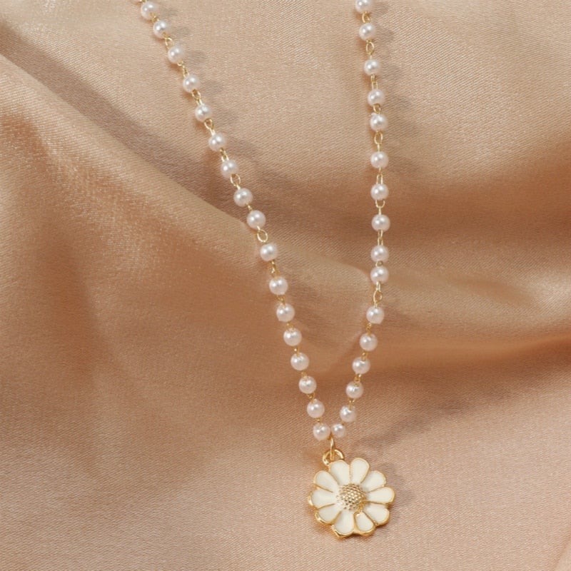 Lara - Collier pendentif marguerite et perle