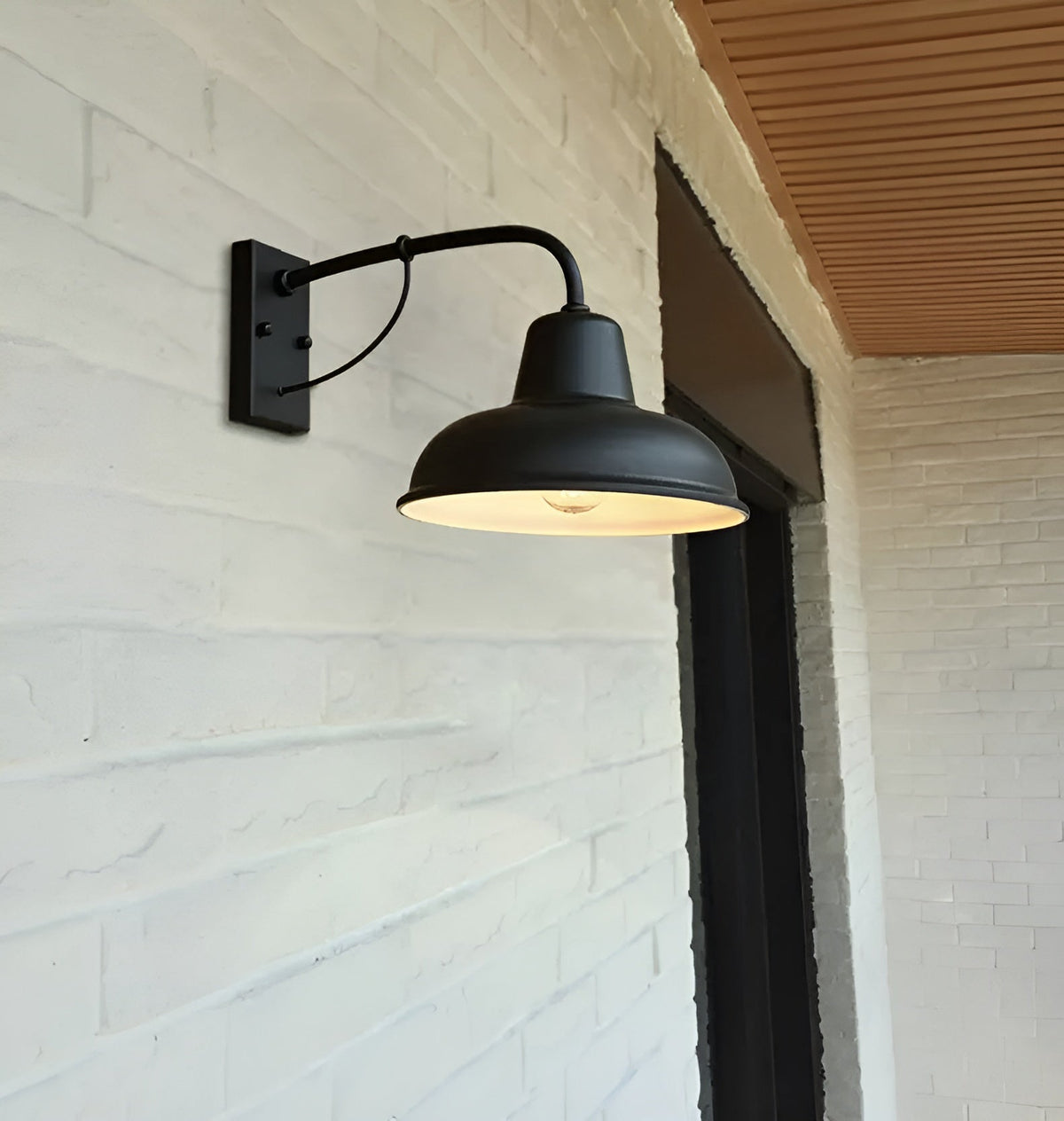 Barn Vintage Wall Sconce - Industrial Wall Lamp for a Warm Ambience