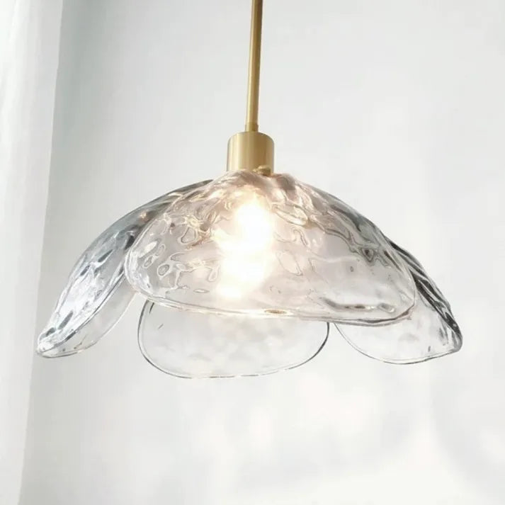 FleurChic - Glass Flower Pendant Lamp for a Warm Ambiance