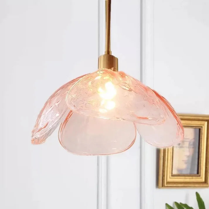 FleurChic - Glass Flower Pendant Lamp for a Warm Ambiance