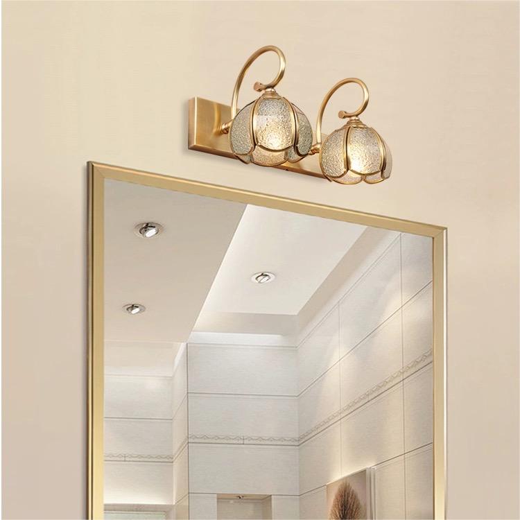 Luminous Elegance - Applique Murale à Plusieurs Têtes pour Salle de Bain