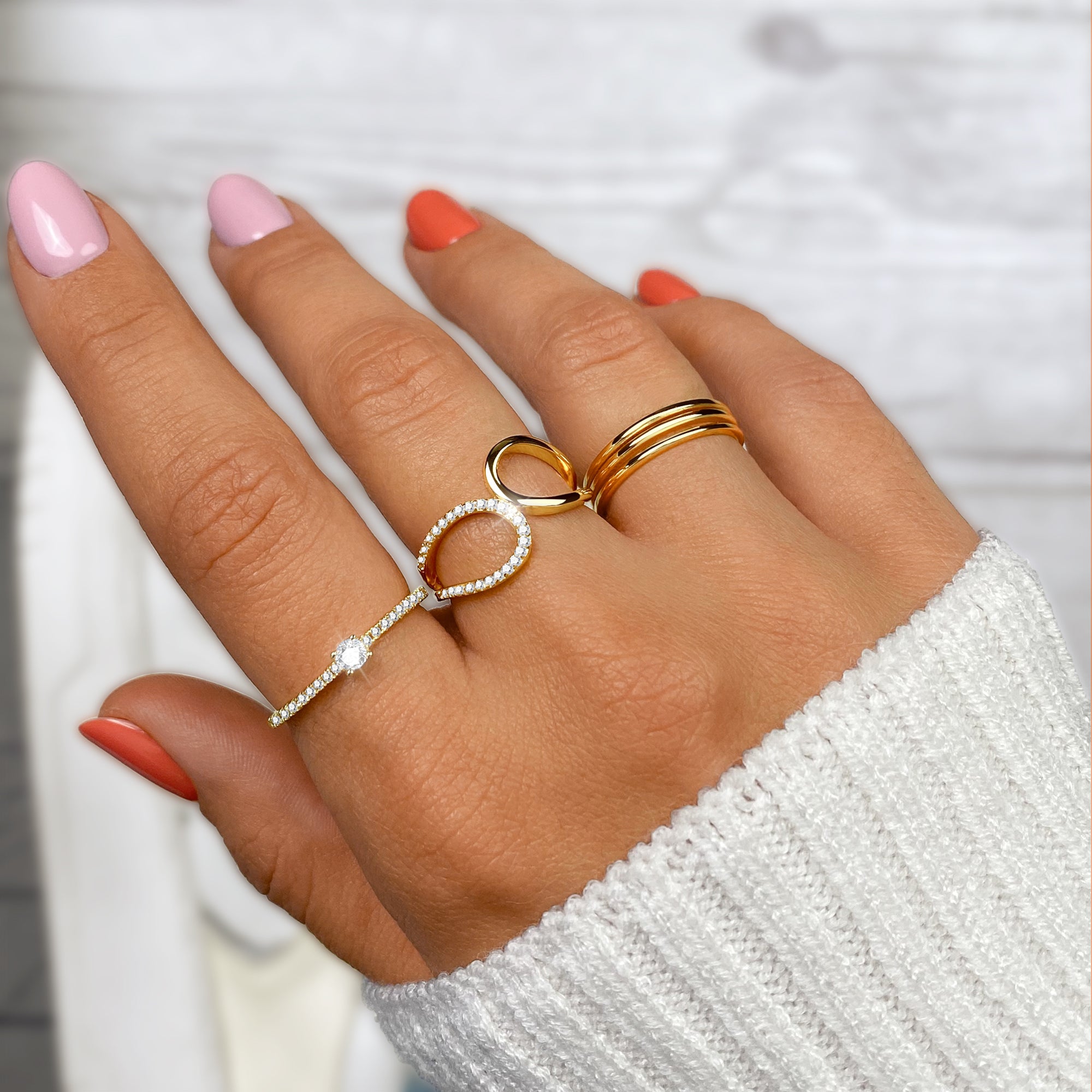 Sienna - Elegant Gold-Plated Ring with Dazzling Zirconia Centre