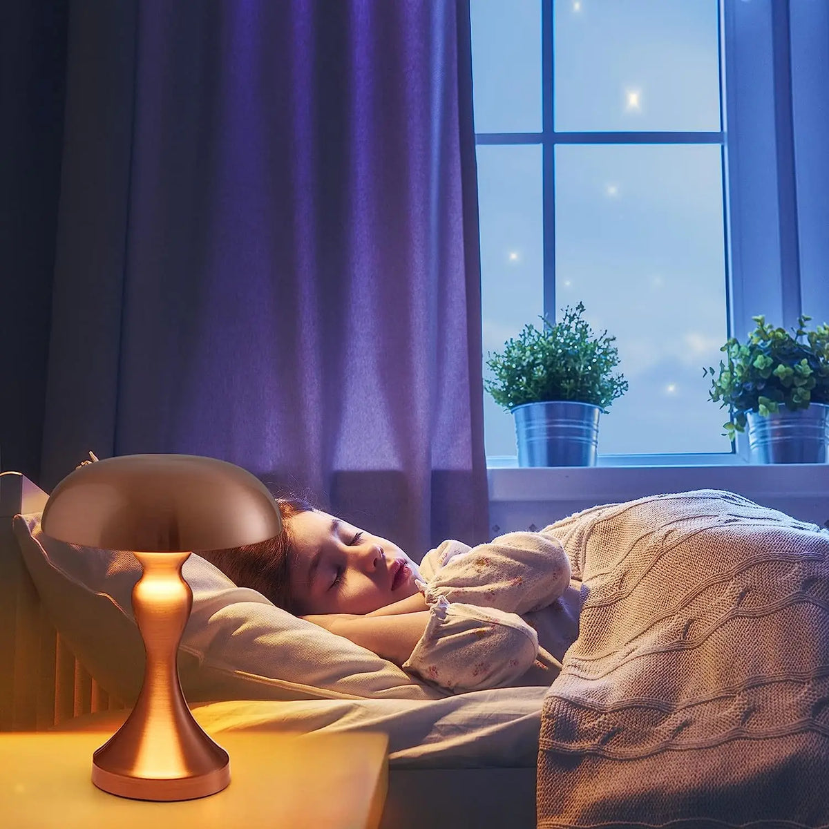 Vespera Luxe - Elegant Bedside Table Lamp & Reading Light