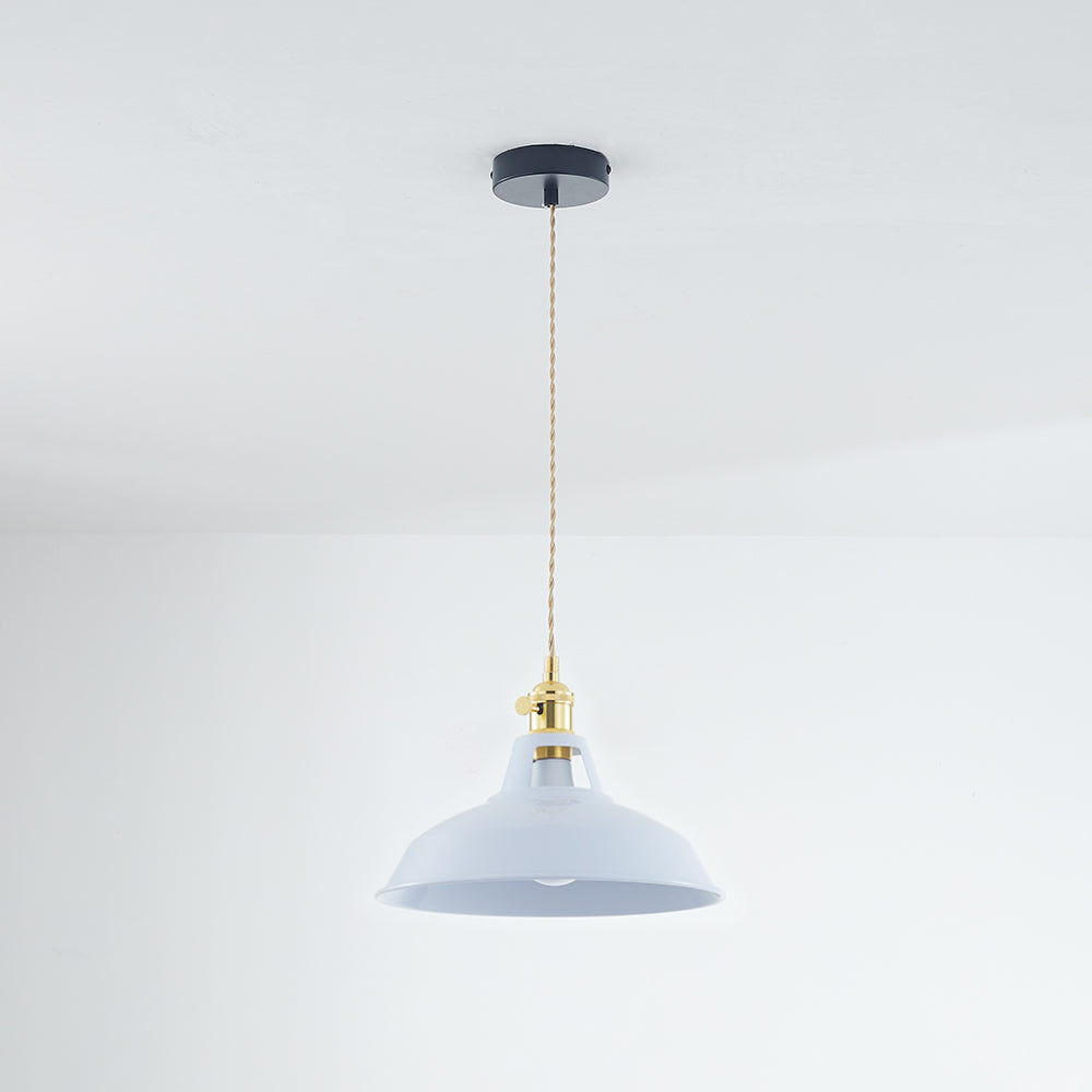 RadiantGlow Chandelier - Elegant Metal Chandelier for Stylish Interiors