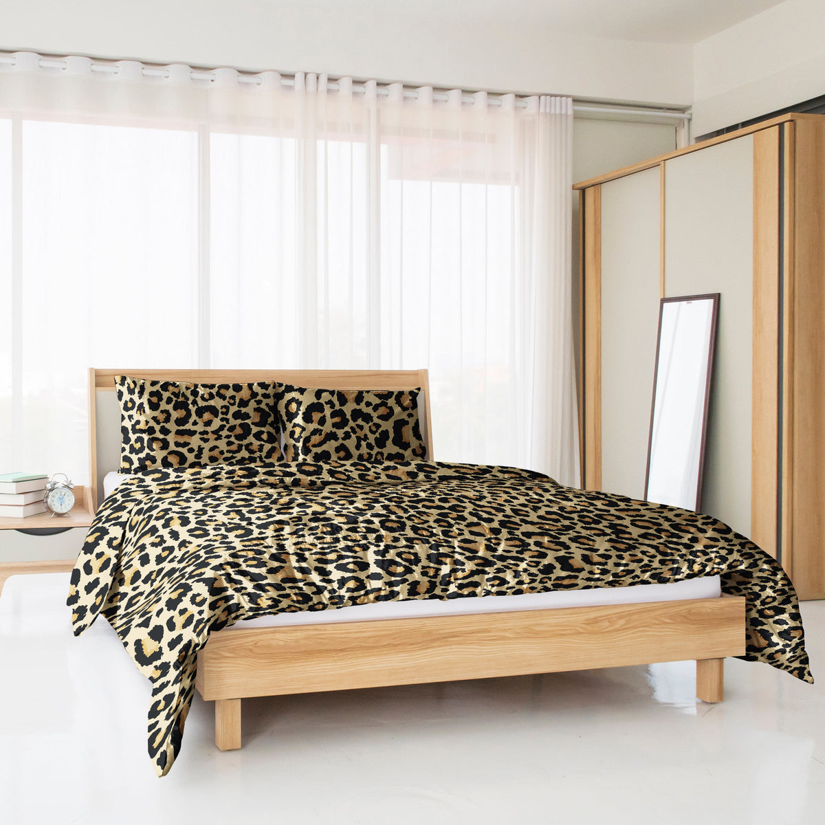 LeopardGlee - Luxury Egyptian Cotton Leopard Print Bedding Set