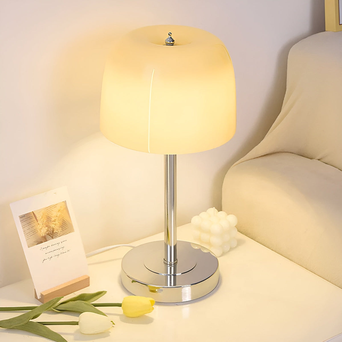 ModernGleam - Modern Energy-Efficient LED Table Lamp