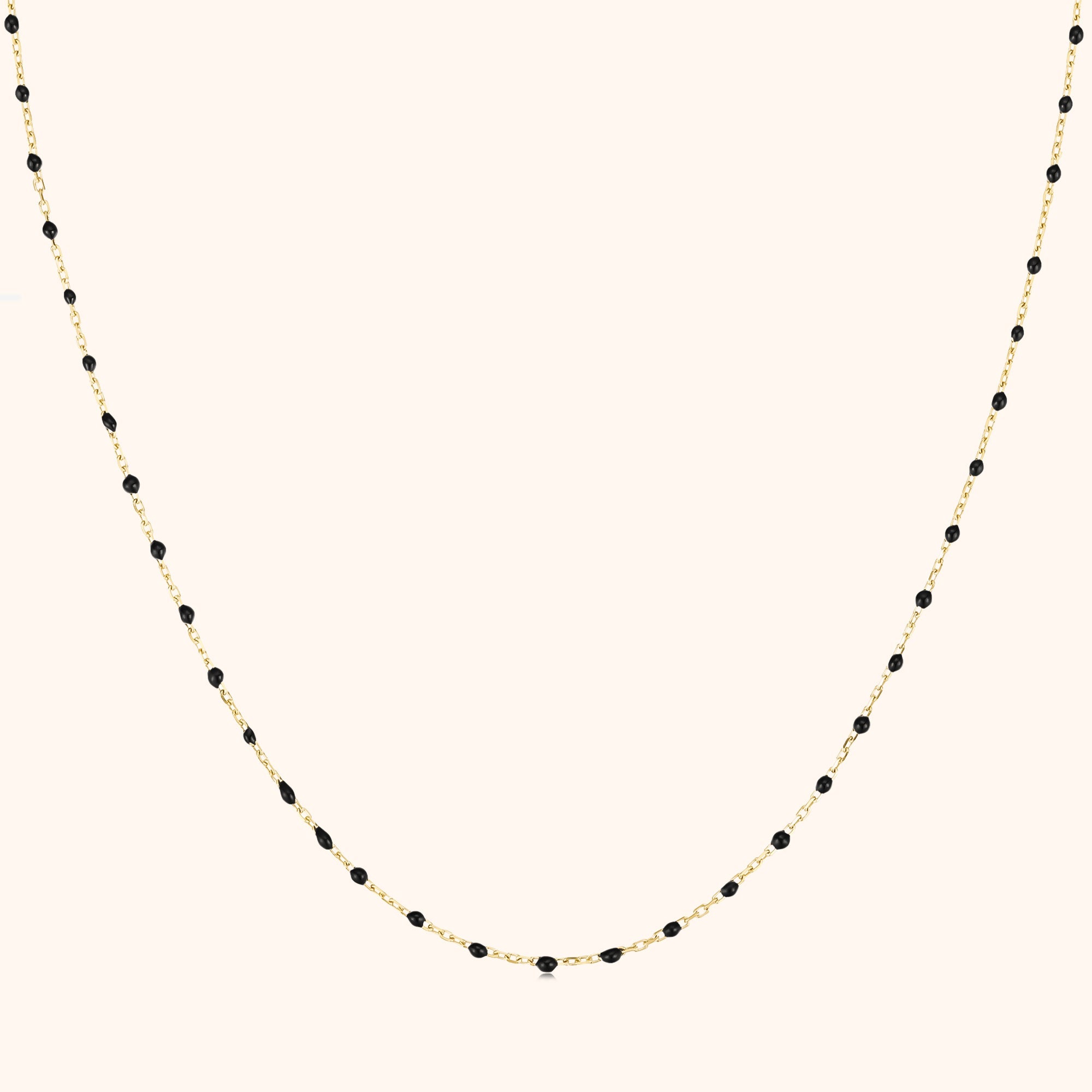 Lyra - Collier en perles noires, mystère et élégance