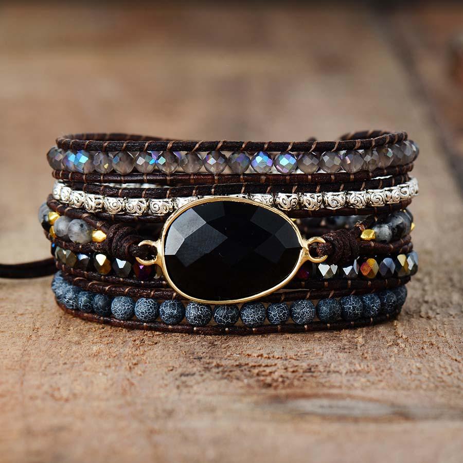 Lunara - Black Onyx Bracelet with Moon Charm