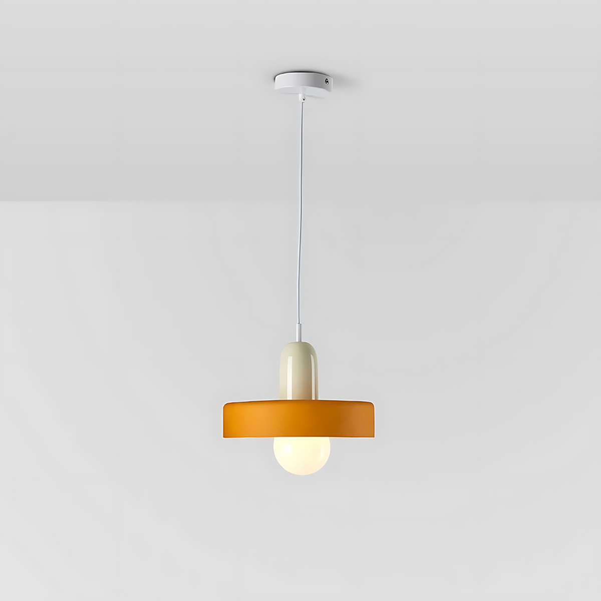 Celeste Élégance - Metal and Glass Pendant Light
