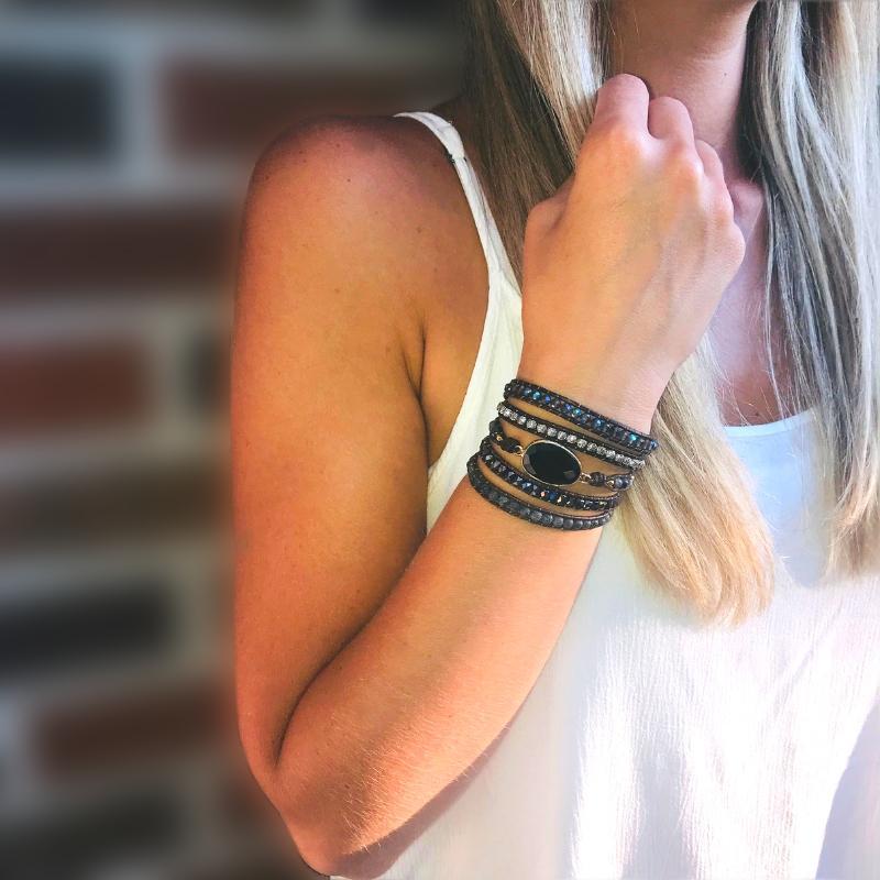 Lunara - Black Onyx Bracelet with Moon Charm