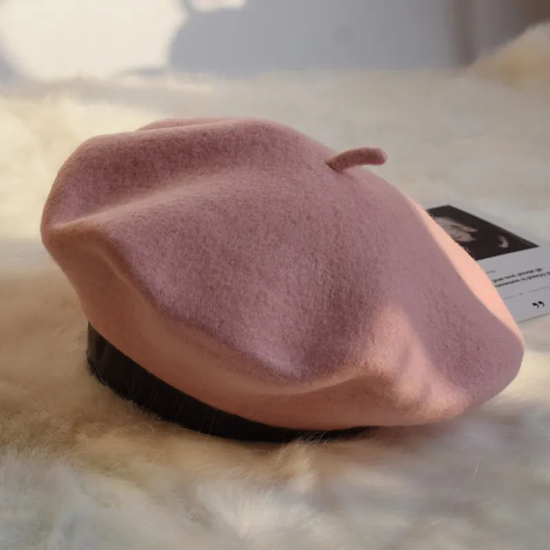 WoolCharm - Luxury Wool Beret for Winter Comfort