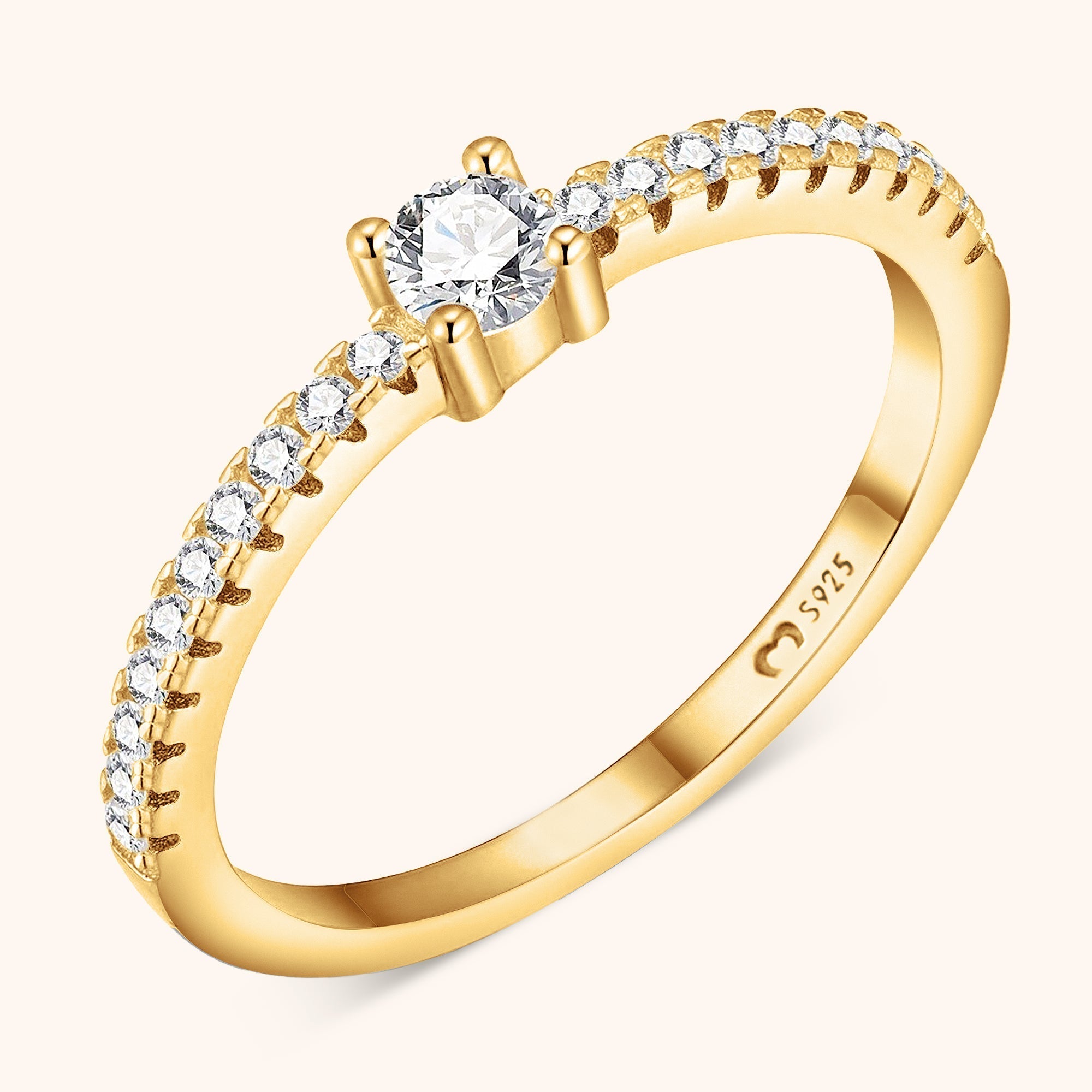 Sienna - Elegant Gold-Plated Ring with Dazzling Zirconia Centre