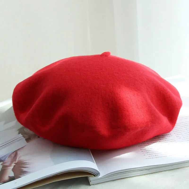 WoolCharm - Luxury Wool Beret for Winter Comfort