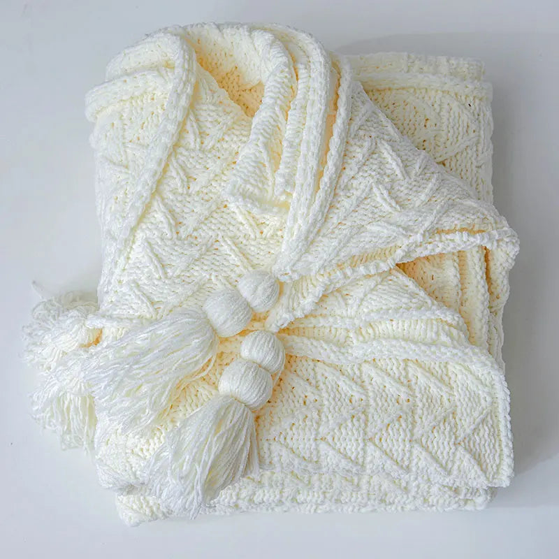 HeartCozy - Heart-Fringe Knitted Chenille Throw