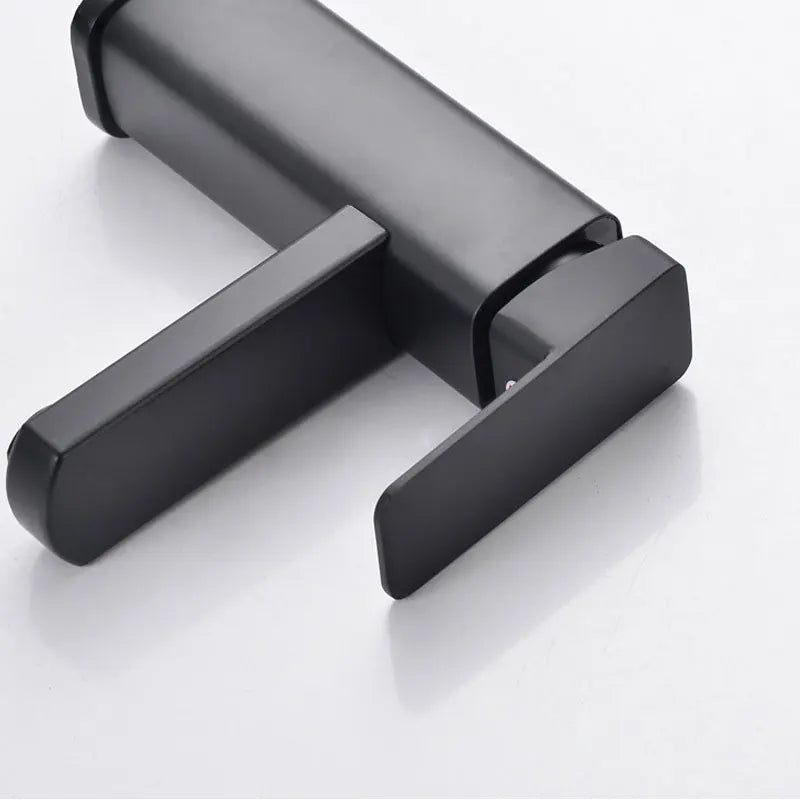 RETHME - Luxury Soft Spray Basin Faucet