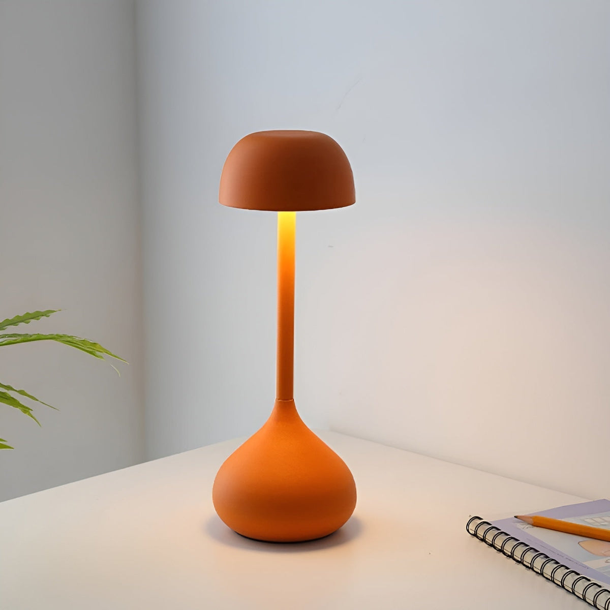 Zutessa - Cordless Dimmable LED Table Lamp