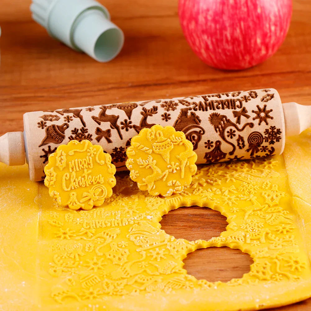 RoulNoel - Festive Wooden Christmas Rolling Pin