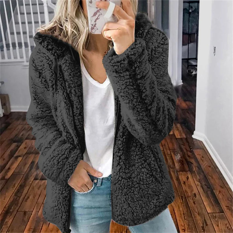 FashionNest Hoodie - Oversized Fleece Pullover for Winter