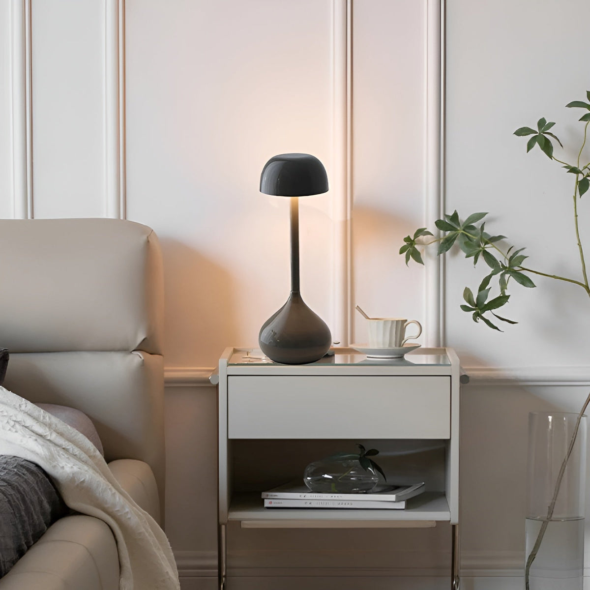Zutessa - Cordless Dimmable LED Table Lamp