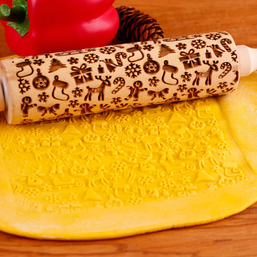 RoulNoel - Festive Wooden Christmas Rolling Pin