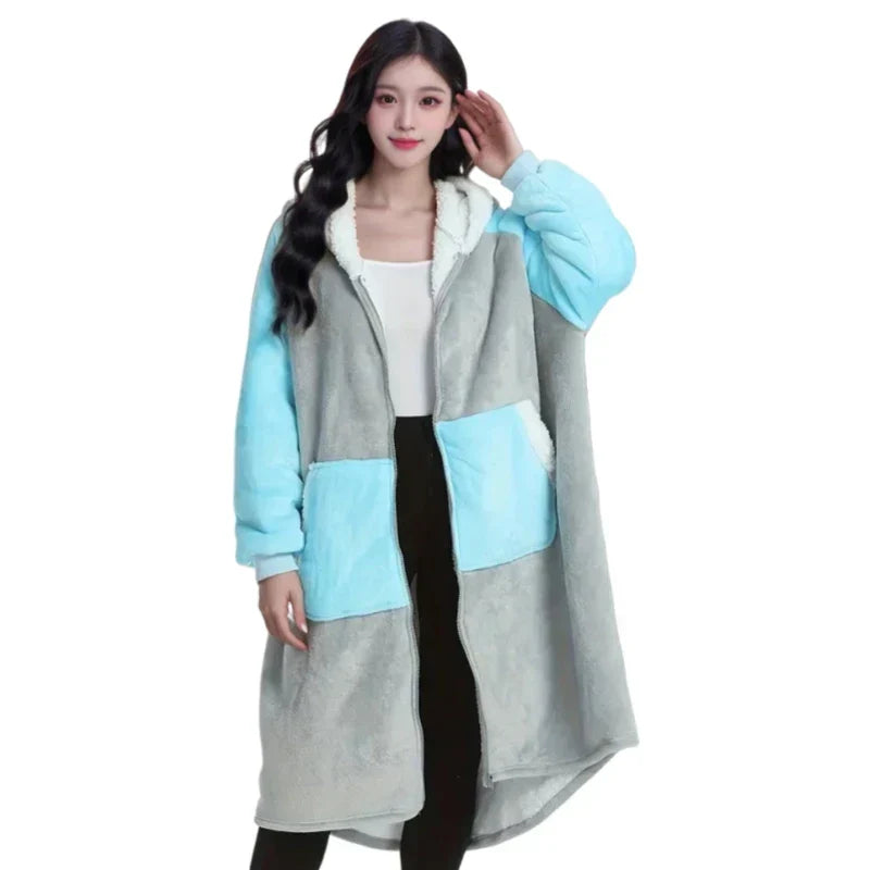 PlaidCozy Hoodie - Oversized Fleece Zip-Up for Winter