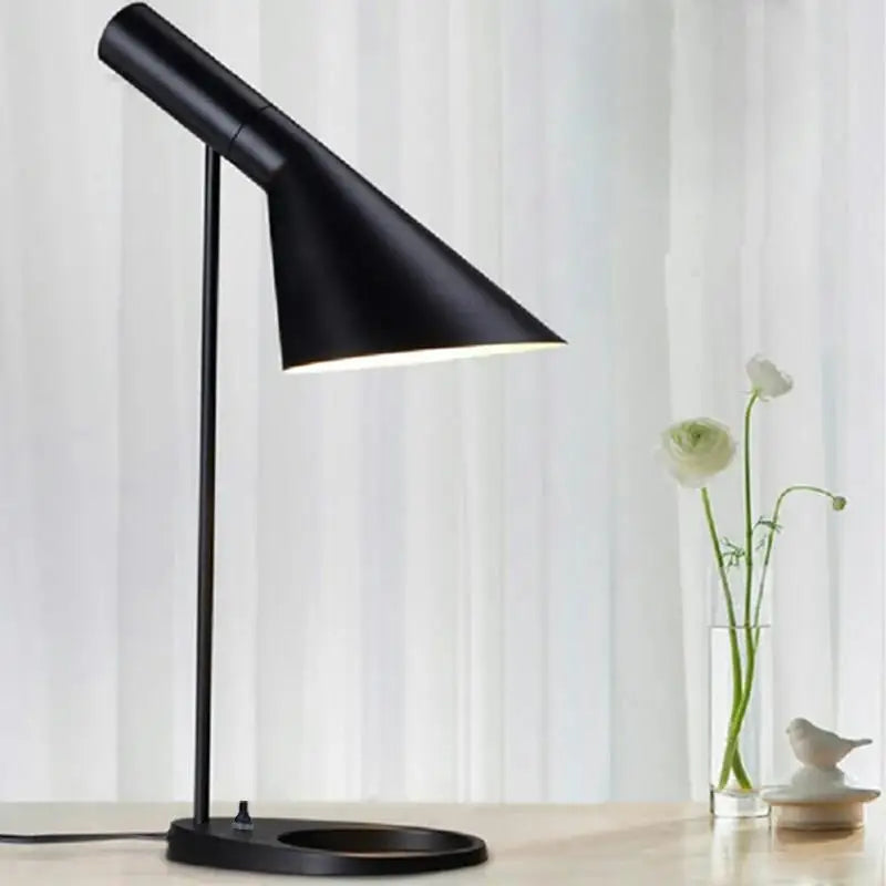 Onterra - Scandinavian Design Pendant Light for a Warm Ambience