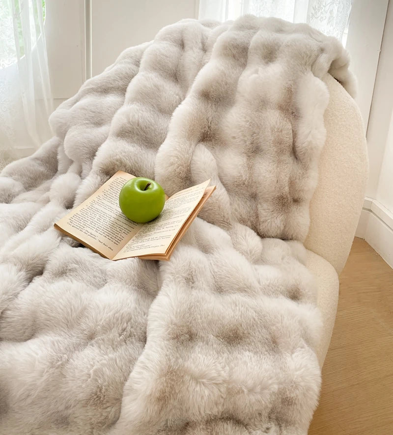 PlushGlow - Cozy Faux Fur Throw Blanket for Luxurious Comfort