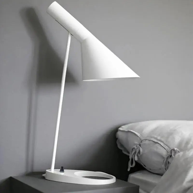 Onterra - Scandinavian Design Pendant Light for a Warm Ambience