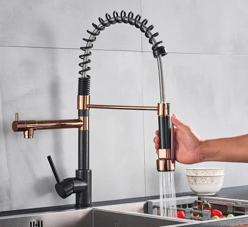 StreamFlex - Pull-Out Kitchen Faucet in Brass