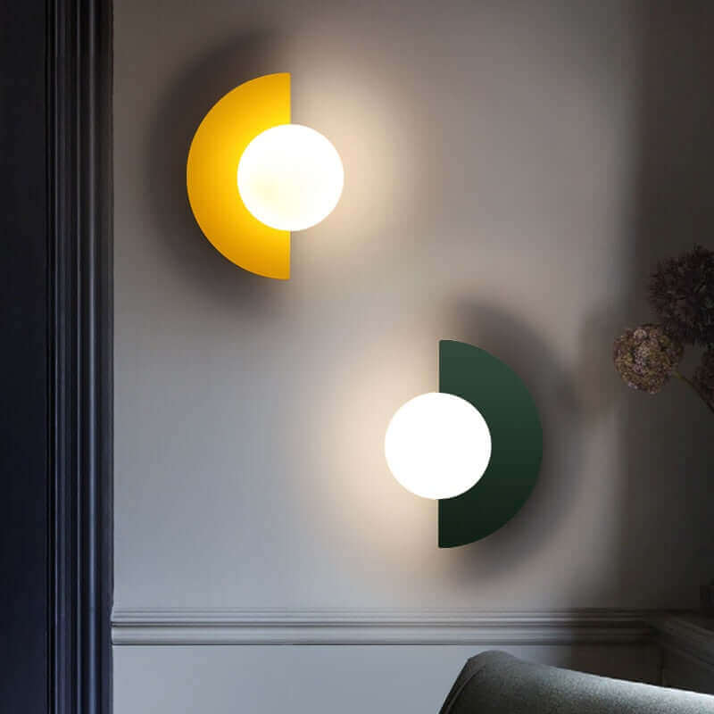 Charme Boréal - Half-Moon Metal Wall Sconce