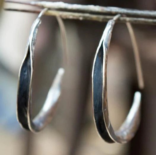 Luna - Boucles d'oreilles grands cercles minimalistes