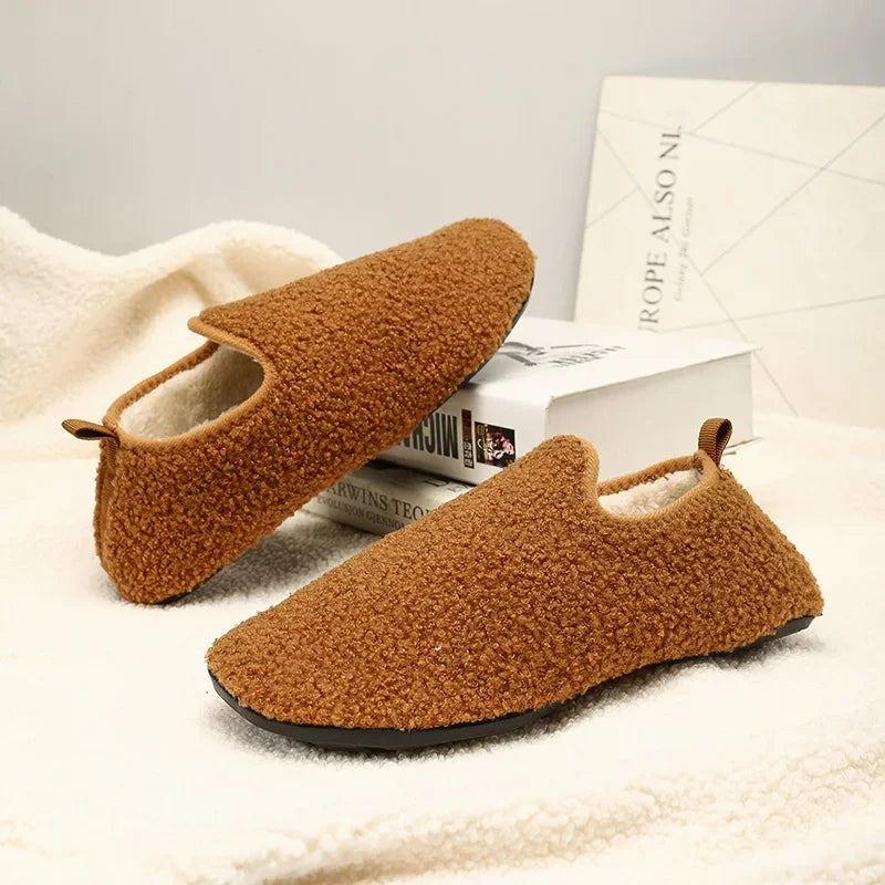 Wolkenwarmers - Non-Slip Plush Slippers for the Home
