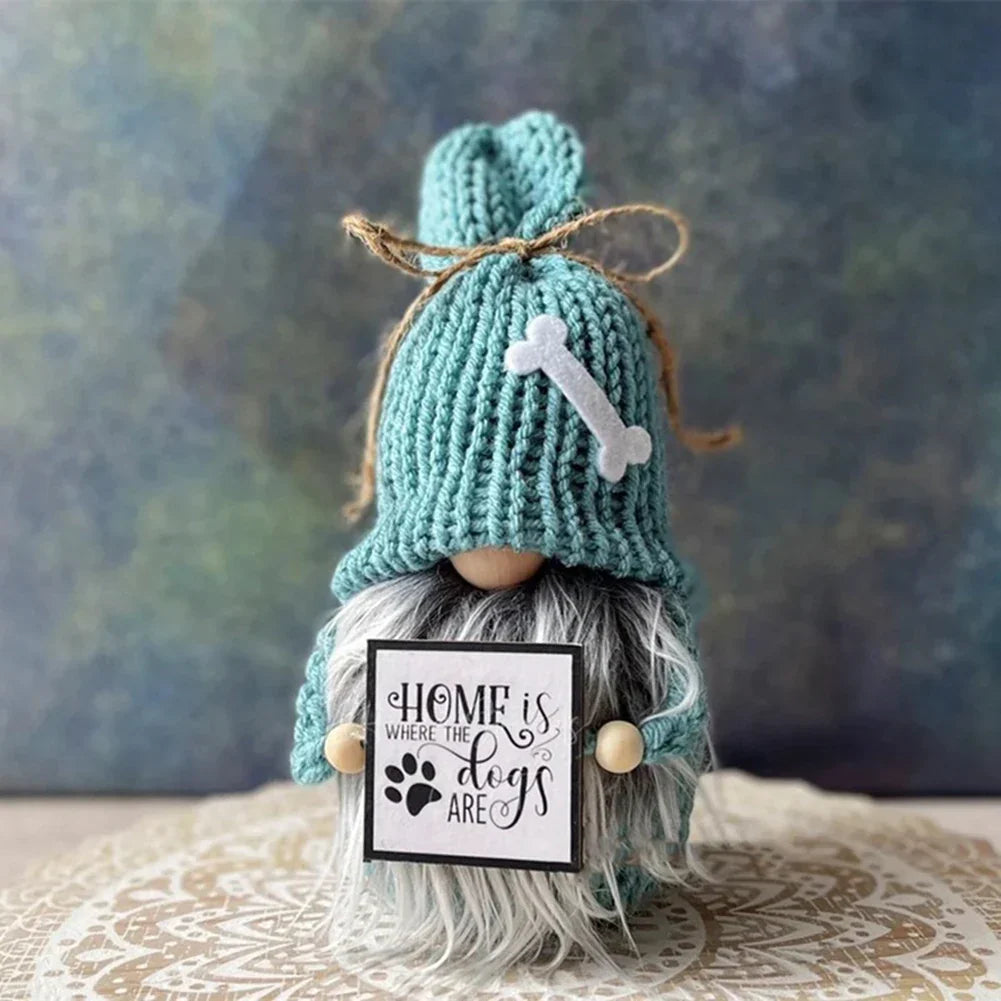 Dunvik - Handmade Knitted Gnomes for a Festive Atmosphere