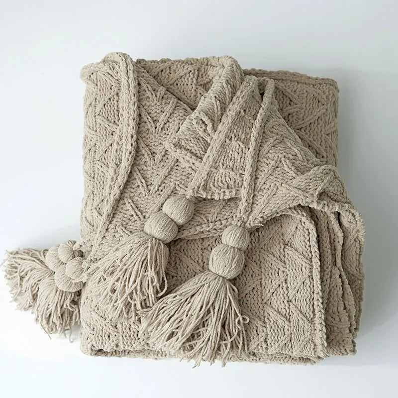 HeartCozy - Heart-Fringe Knitted Chenille Throw