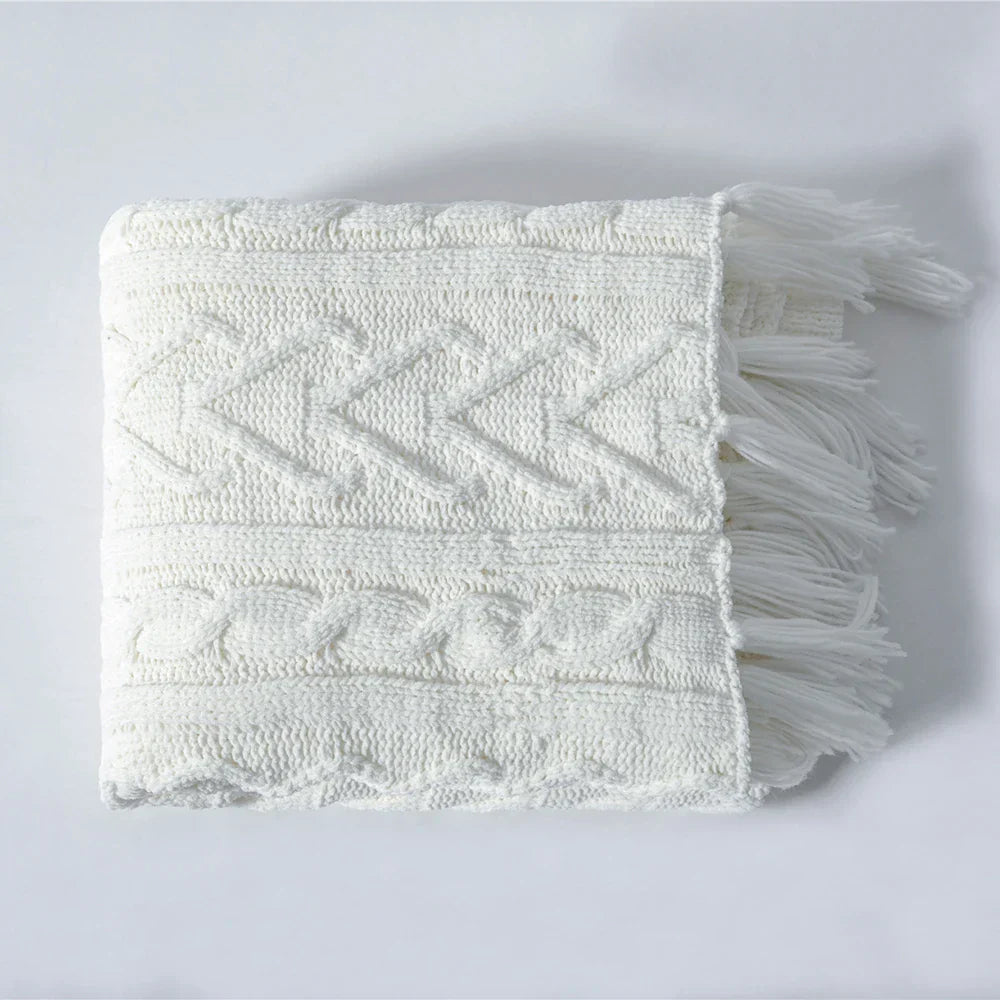 HeartCozy - Heart-Fringe Knitted Chenille Throw