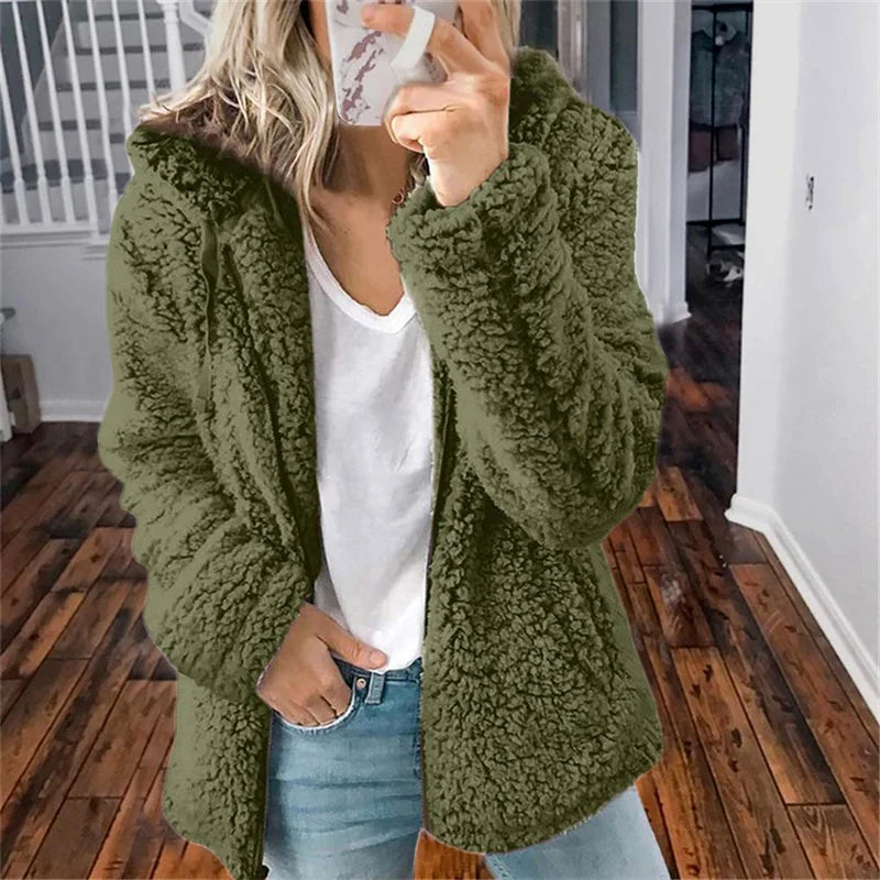 FashionNest Hoodie - Oversized Fleece Pullover for Winter