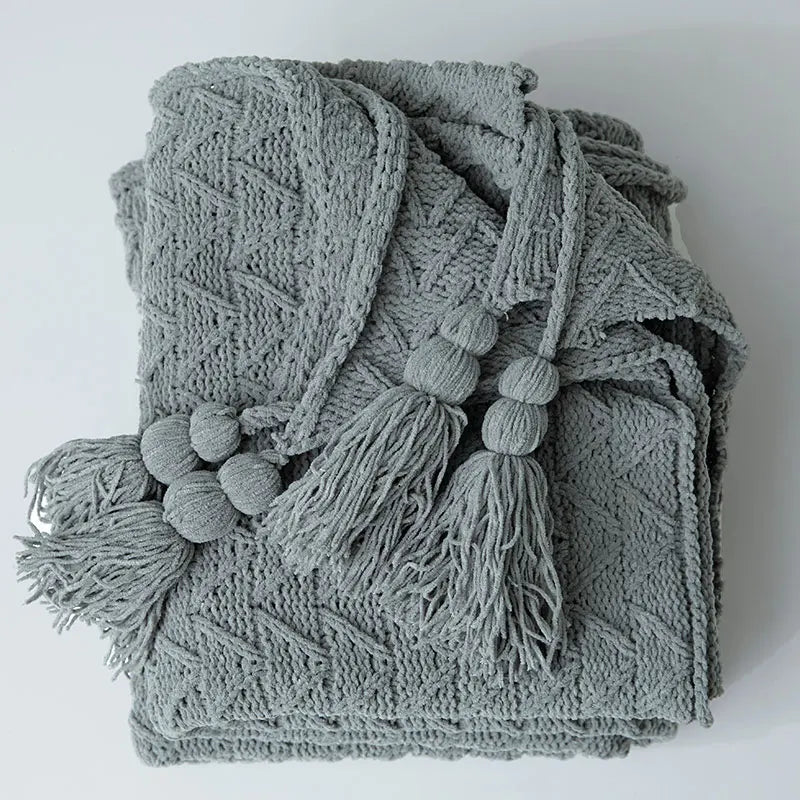 HeartCozy - Heart-Fringe Knitted Chenille Throw