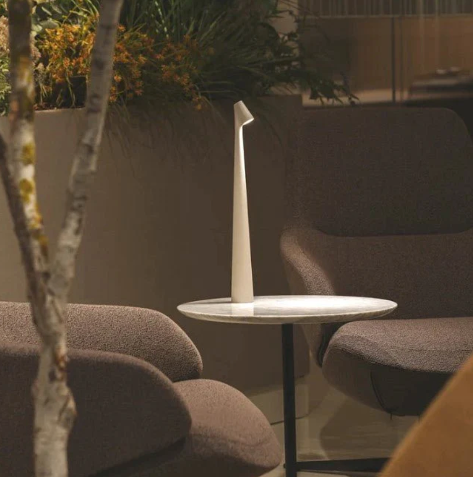 Guyrenna - Adjustable Touch Lamp for Refined Interiors